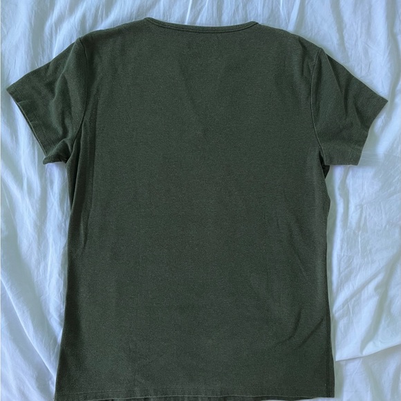 ๐2/$14๐ Company Ellen Tracy green t-shirt - Picture 2 of 3